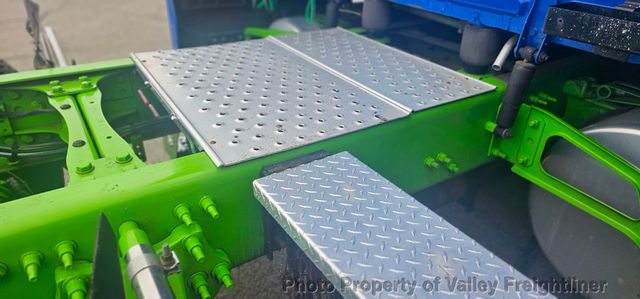 2024 Freightliner Cascadia 126-10