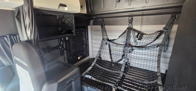 2024 Freightliner Cascadia 126-23