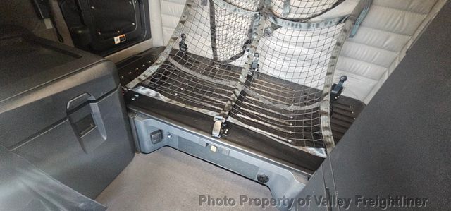 2024 Freightliner Cascadia 126-24