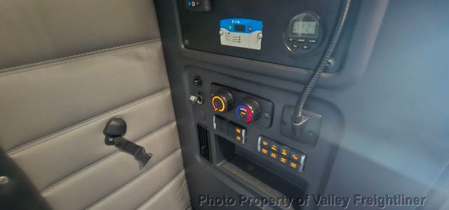 2024 Freightliner Cascadia 126-27