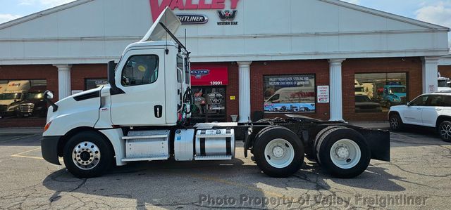 2020 Freightliner Cascadia 126-11