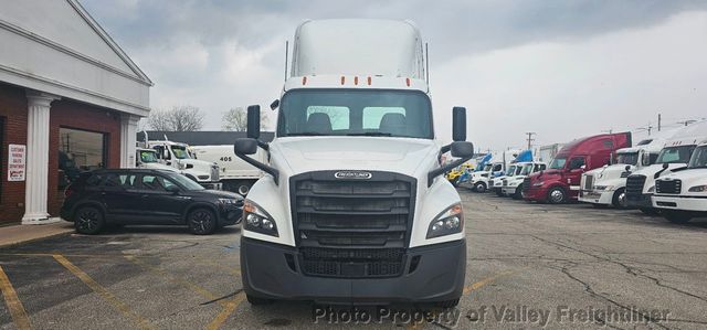 2020 Freightliner Cascadia 126-6