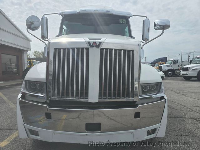 2022 Western Star 5700XE