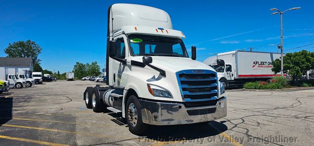 2019 Freightliner Cascadia 126-4