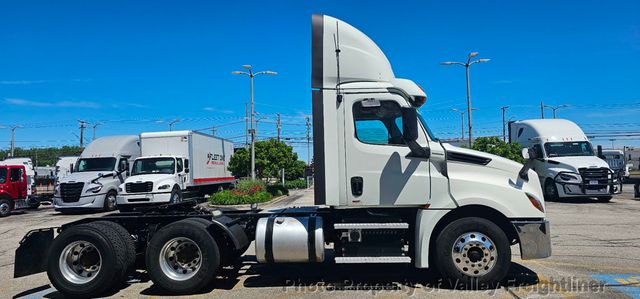 2019 Freightliner Cascadia 126-5