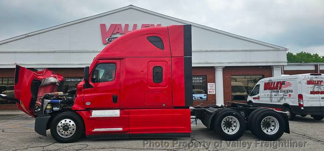 2023 Freightliner Cascadia 126-13