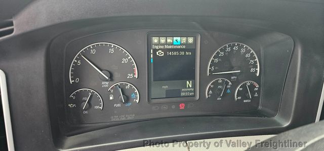 2023 Freightliner Cascadia 126-15