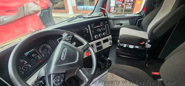 2023 Freightliner Cascadia 126-18