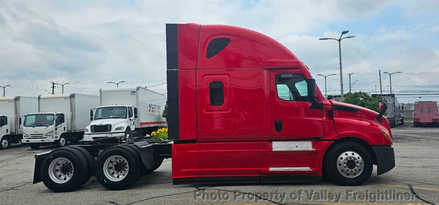 2023 Freightliner Cascadia 126-5