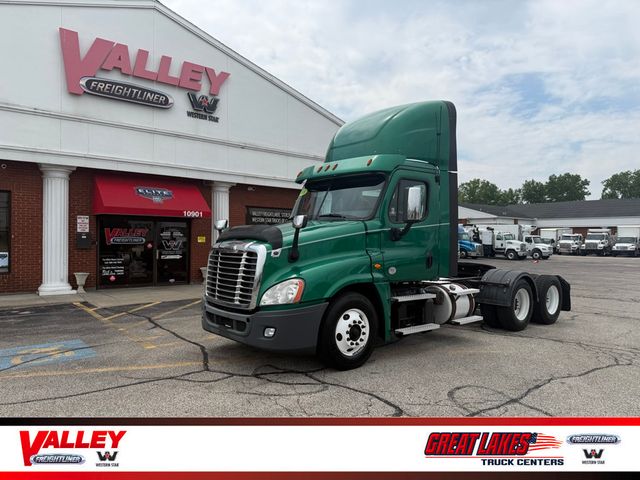 2020 Freightliner Cascadia 125
