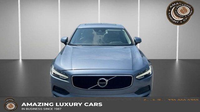 2018 Volvo S90 Momentum