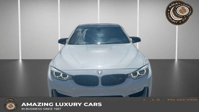 Mineral White Metallic 2017 BMW M4 Coupe Rear-Wheel Drive 6-Speed Manual