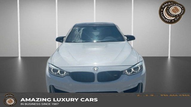 Mineral White Metallic 2017 BMW M4 Coupe Rear-Wheel Drive 6-Speed Manual
