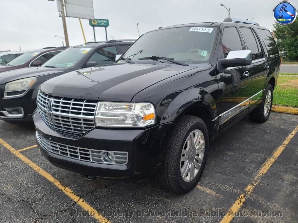 2014 Lincoln Navigator Base