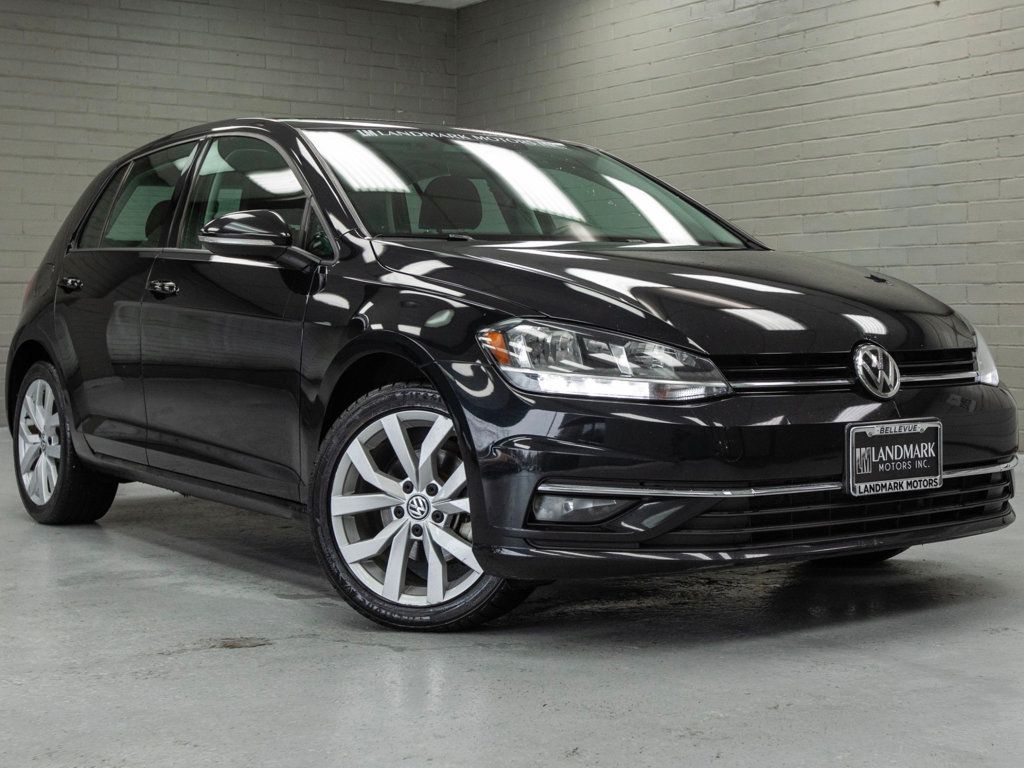 Deep Black Pearl 2019 Volkswagen Golf SE FWD Hatchback Front-Wheel Drive 8-Speed Automatic