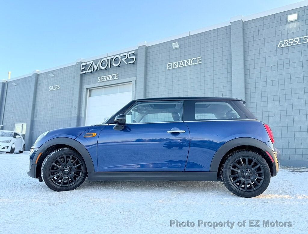 2015 MINI Cooper 2-Door Hatchback FWD