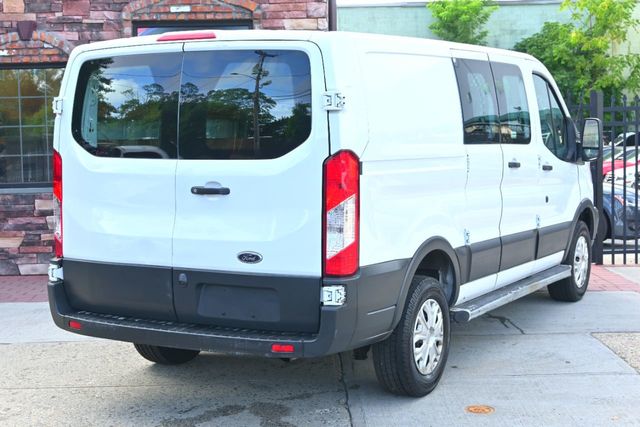 2018 Ford Transit Van  - $27,985