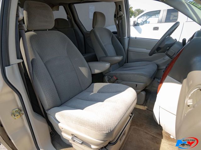 2005 CHRYSLER Town and Country Minivan - $2,985
