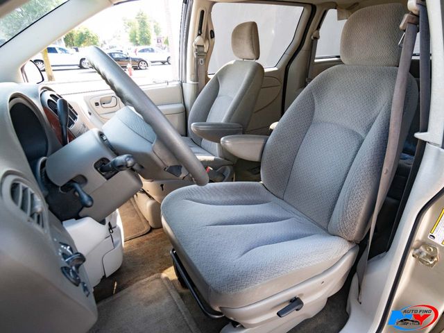 2005 CHRYSLER Town and Country Minivan - $2,985