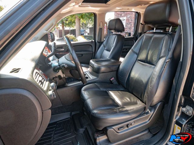 2011 CHEVROLET Suburban SUV / Crossover - $17,985