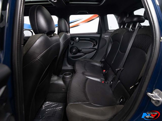 2017 MINI Hardtop Hatchback - $15,985