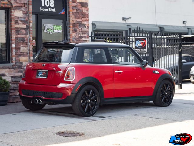 2010 Mini Cooper Hardtop photo 3