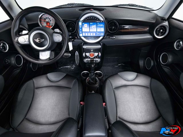 2009 Mini Cooper S photo 2