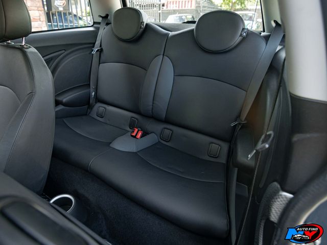 2009 Mini Cooper Hardtop 2 Door photo 20