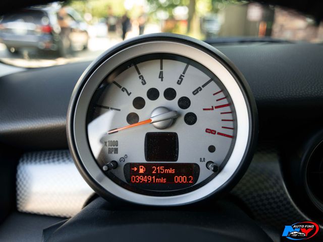 2009 Mini Cooper Hardtop 2 Door photo 18