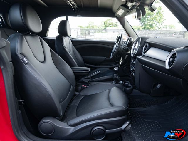 2013 Mini Cooper Hardtop John Cooper Works photo 12