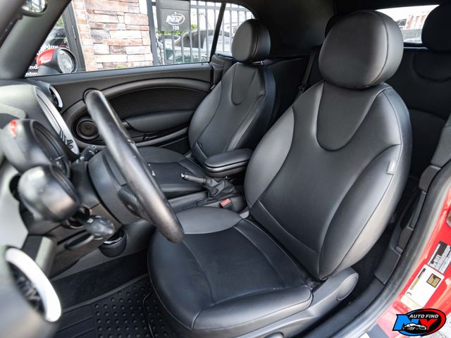 2013 Mini Cooper Hardtop John Cooper Works photo 16