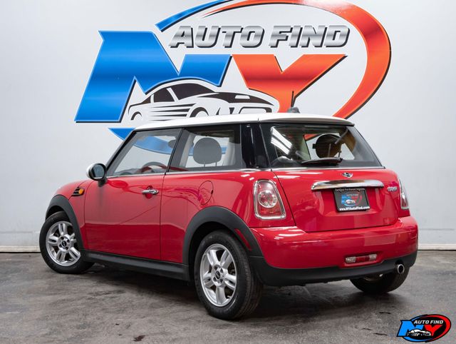 2012 Mini Cooper Hardtop 2 Door photo 2
