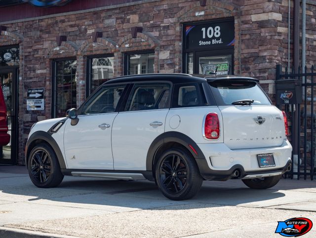 2017 Mini Clubman Base S ALL4 photo 17