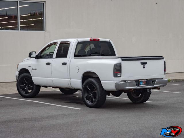 2008 Dodge Ram SLT photo 4