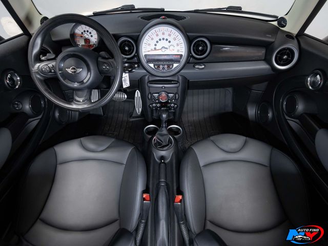 2011 Mini Cooper Hardtop S photo 2