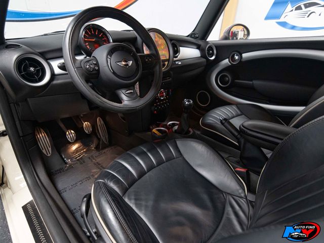2013 Mini Cooper Hardtop John Cooper Works photo 10