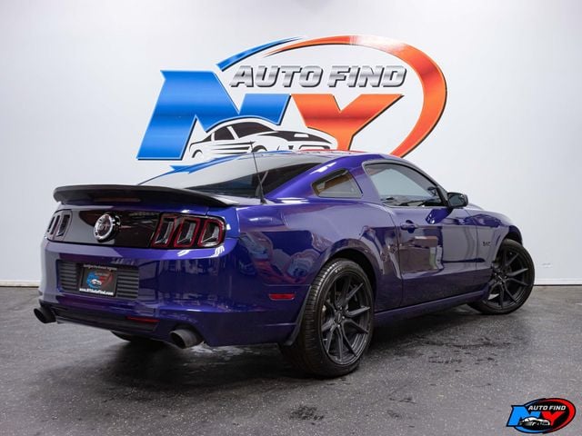 2013 Ford Mustang Premium GT photo 4