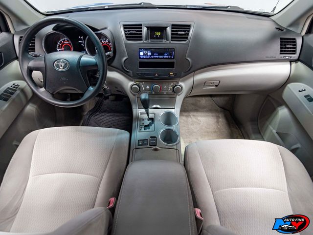2008 Toyota Highlander Base photo 2