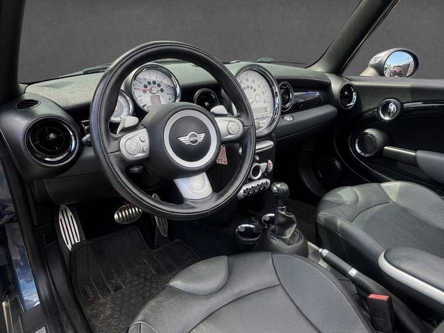2010 MINI Cooper - $8,822