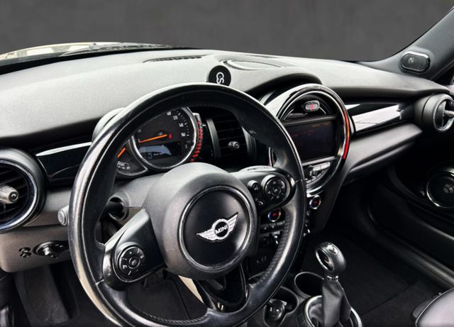 2015 MINI Hardtop - $12,822
