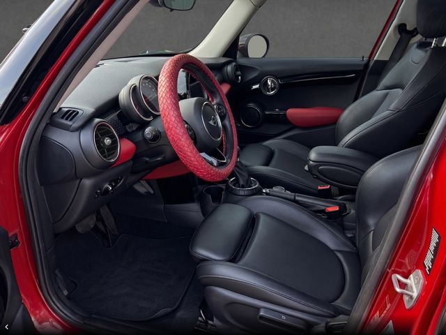 2015 MINI Hardtop - $11,822