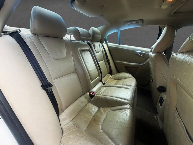 2013 Volvo S60 - $4,822