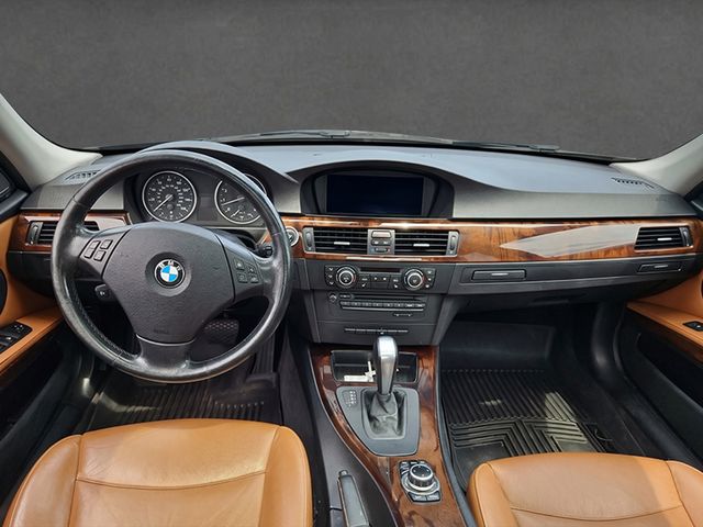 2011 BMW 3 Series - $9,822