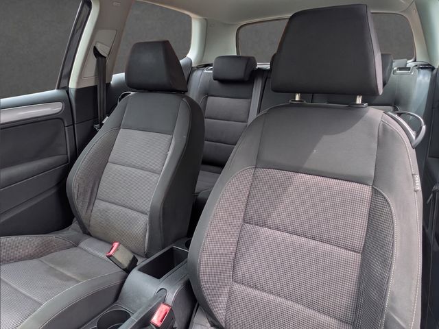 2010 Volkswagen Golf - $5,822