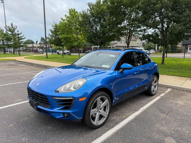 2016 Porsche Macan