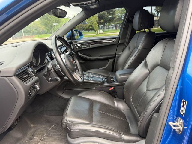 2016 Porsche Macan