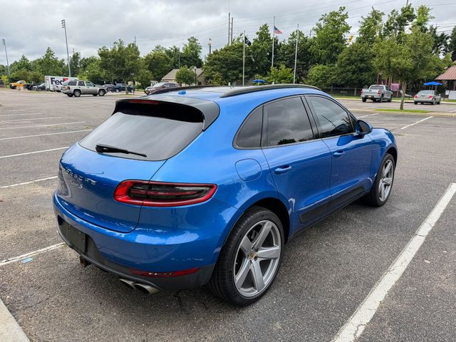 2016 Porsche Macan