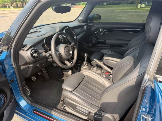 2022 MINI Hardtop - $27,822