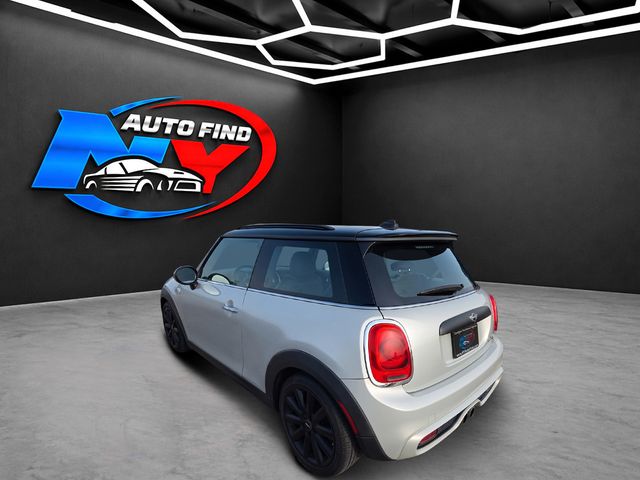 2015 MINI Hardtop - $12,822