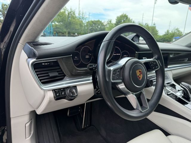 2018 Porsche Panamera